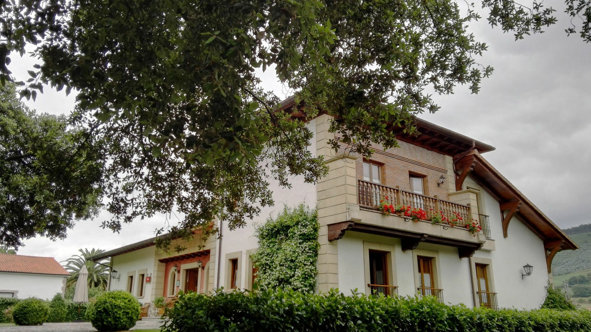 Hotel Posada La Robleda (Adults Only) Arnuero Buitenkant foto